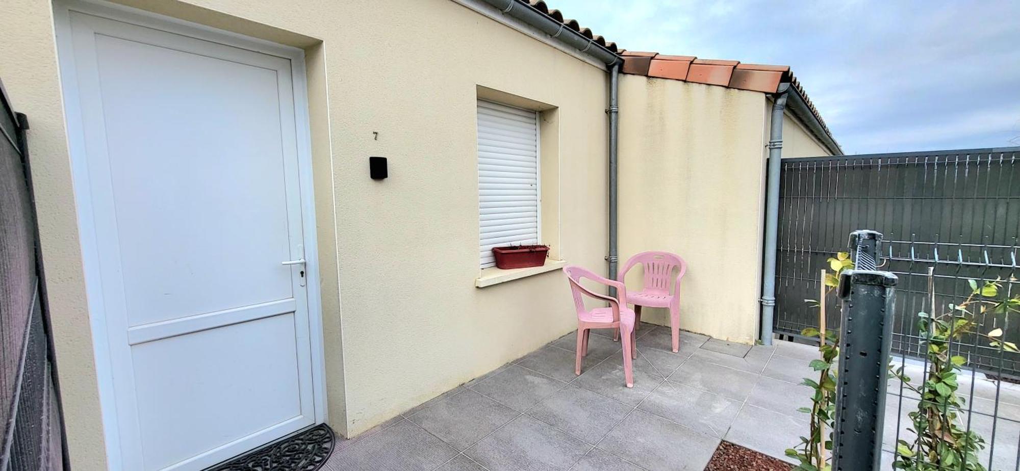 Residences Les Sansonnets "Appartements & Studios" Jonzac Extérieur photo